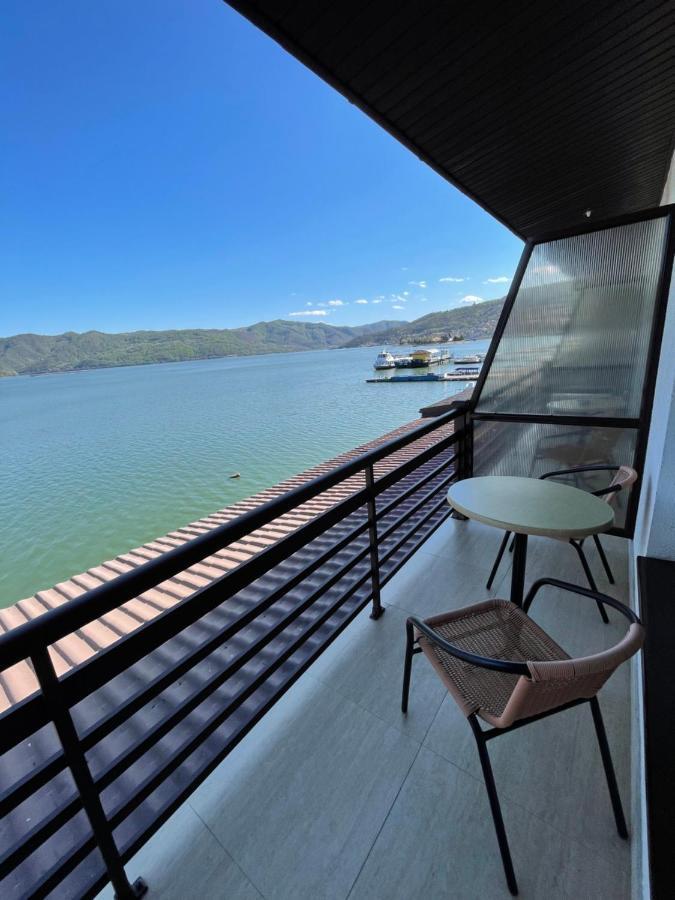 Melin Residence โอร์โชวา ภายนอก รูปภาพ