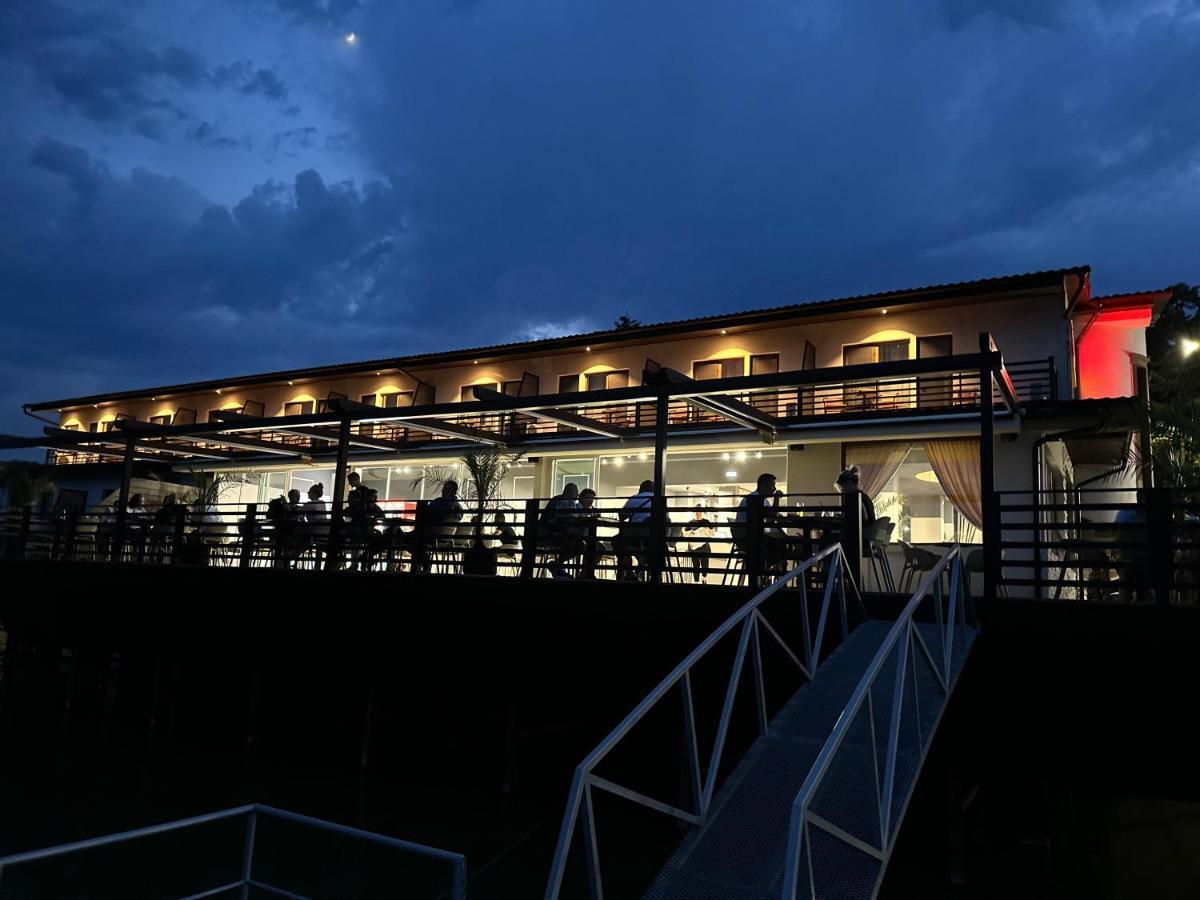 Melin Residence โอร์โชวา ภายนอก รูปภาพ